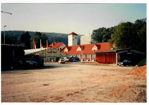 1989-Übergabe-Gerätehaus.jpg
